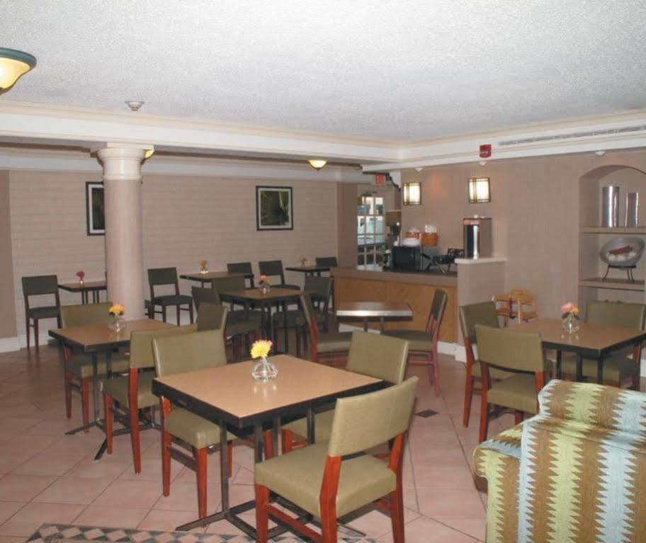 Econo Lodge Del City Exterior foto